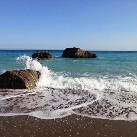 Готель White Sand Айос-Гордіос Екстер'єр фото